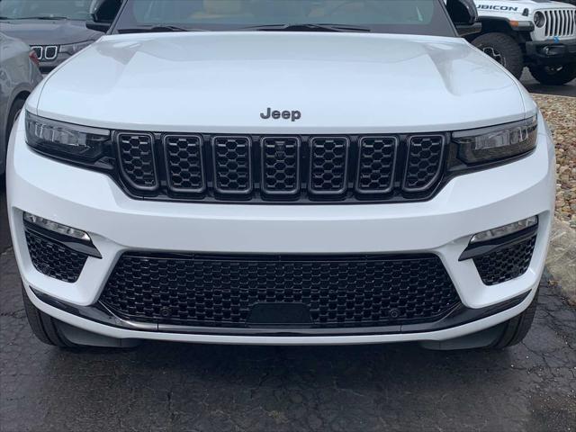 2025 Jeep Grand Cherokee GRAND CHEROKEE SUMMIT RESERVE 4X4
