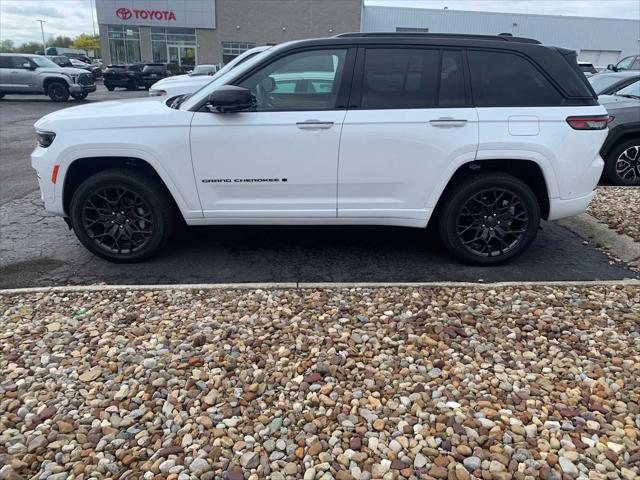 2025 Jeep Grand Cherokee GRAND CHEROKEE SUMMIT RESERVE 4X4