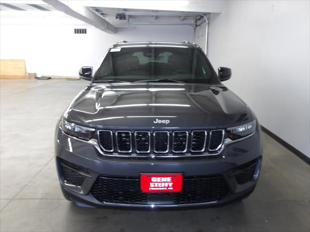 2025 Jeep Grand Cherokee GRAND CHEROKEE LAREDO X 4X4 2025 Jeep Grand Cherokee GRAND CHEROKEE LAREDO X 4X4