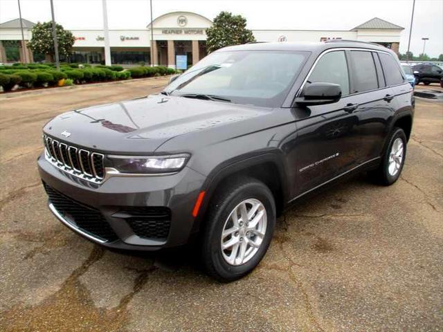 2025 Jeep Grand Cherokee GRAND CHEROKEE LAREDO X 4X2