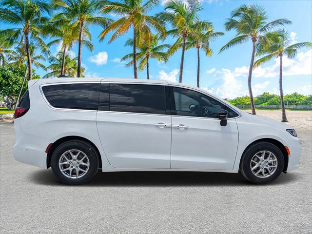 2025 Chrysler Pacifica PACIFICA SELECT