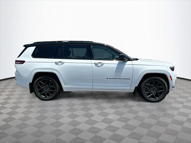 2025 Jeep Grand Cherokee GRAND CHEROKEE L SUMMIT RESERVE 4X4