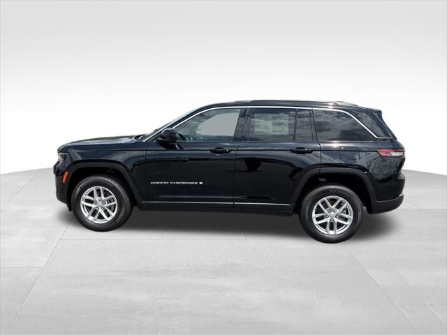 2025 Jeep Grand Cherokee GRAND CHEROKEE LAREDO X 4X2