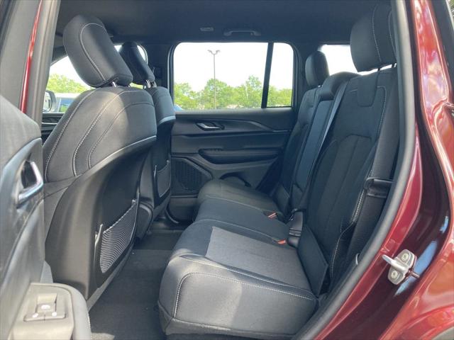 2025 Jeep Grand Cherokee GRAND CHEROKEE LAREDO 4X4