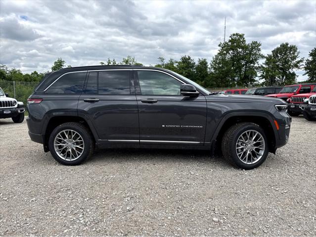 2025 Jeep Grand Cherokee GRAND CHEROKEE SUMMIT 4X4