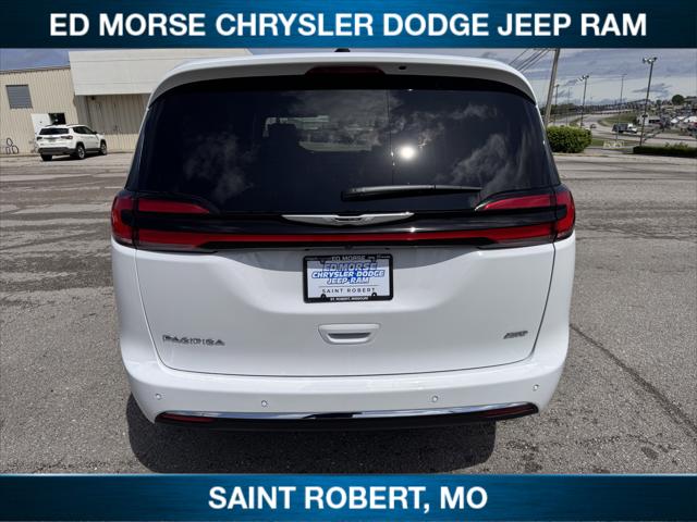 2025 Chrysler Pacifica PACIFICA SELECT AWD