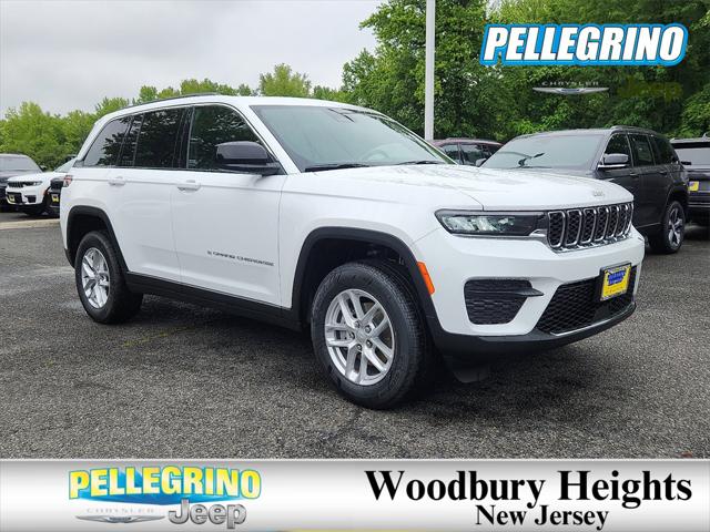 2025 Jeep Grand Cherokee GRAND CHEROKEE LAREDO X 4X4