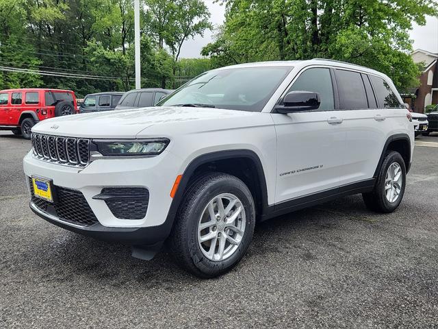 2025 Jeep Grand Cherokee GRAND CHEROKEE LAREDO X 4X4