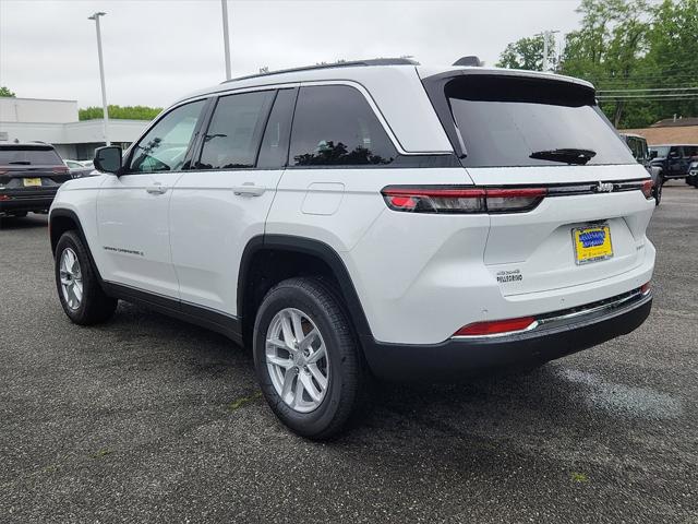 2025 Jeep Grand Cherokee GRAND CHEROKEE LAREDO X 4X4