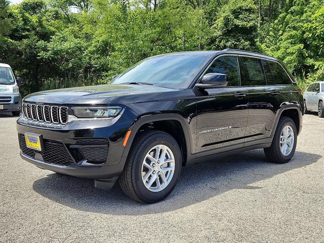 2025 Jeep Grand Cherokee GRAND CHEROKEE LAREDO X 4X4