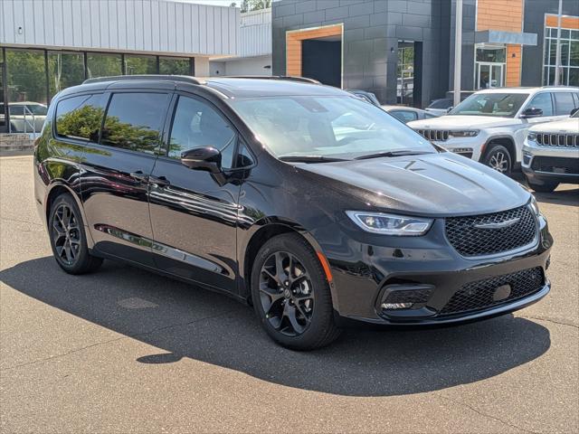2025 Chrysler Pacifica PACIFICA LIMITED