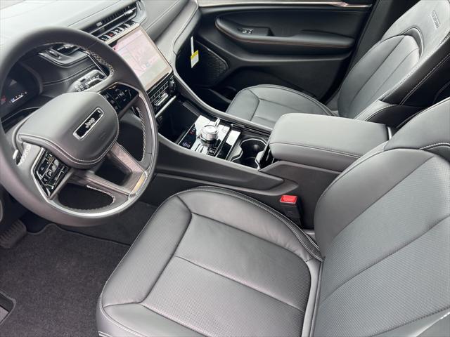 2025 Jeep Grand Cherokee GRAND CHEROKEE OVERLAND 4X4