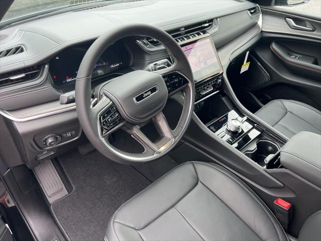 2025 Jeep Grand Cherokee GRAND CHEROKEE OVERLAND 4X4
