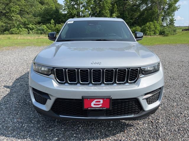 2025 Jeep Grand Cherokee GRAND CHEROKEE LAREDO 4X2