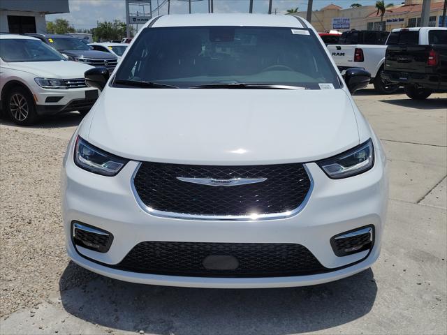 2025 Chrysler Pacifica Hybrid PACIFICA PLUG-IN HYBRID SELECT