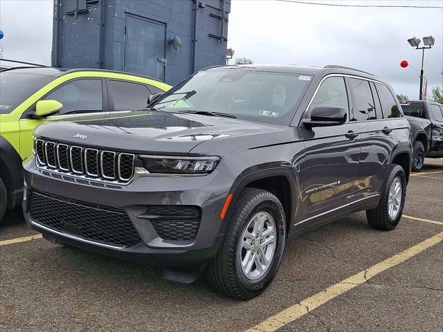 2025 Jeep Grand Cherokee GRAND CHEROKEE LAREDO 4X4
