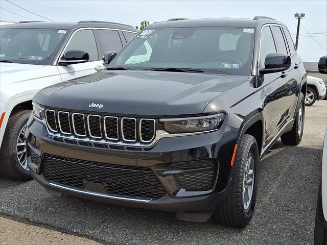 2025 Jeep Grand Cherokee GRAND CHEROKEE LAREDO 4X4