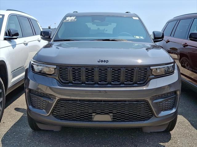 2025 Jeep Grand Cherokee GRAND CHEROKEE ALTITUDE 4X4