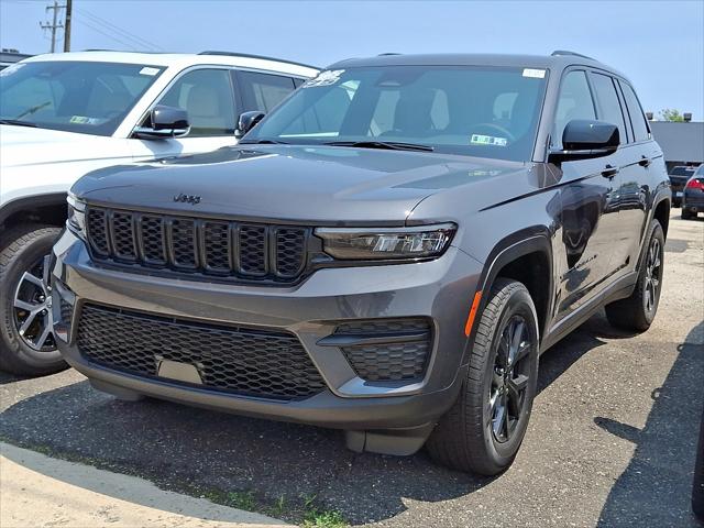 2025 Jeep Grand Cherokee GRAND CHEROKEE ALTITUDE 4X4