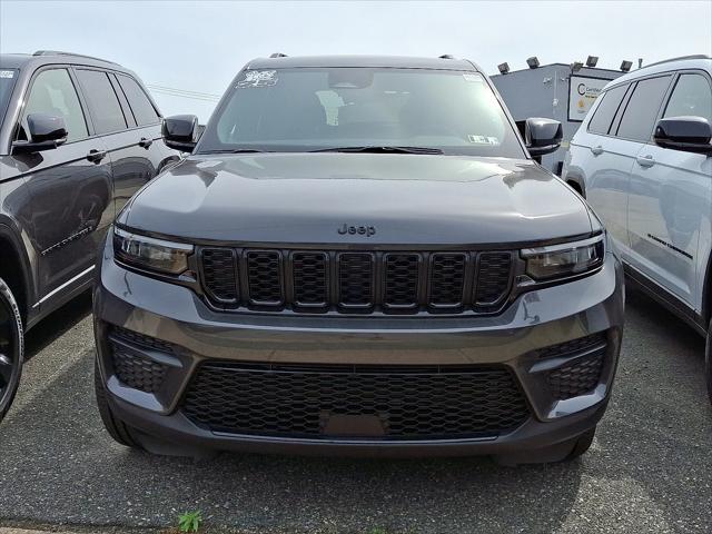 2025 Jeep Grand Cherokee GRAND CHEROKEE ALTITUDE 4X4