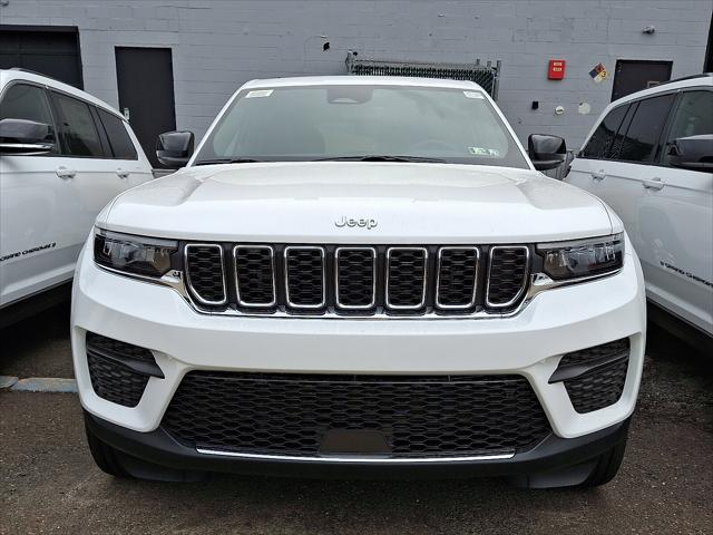 2025 Jeep Grand Cherokee GRAND CHEROKEE LAREDO 4X4