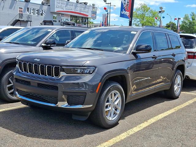 2025 Jeep Grand Cherokee GRAND CHEROKEE L LAREDO 4X4