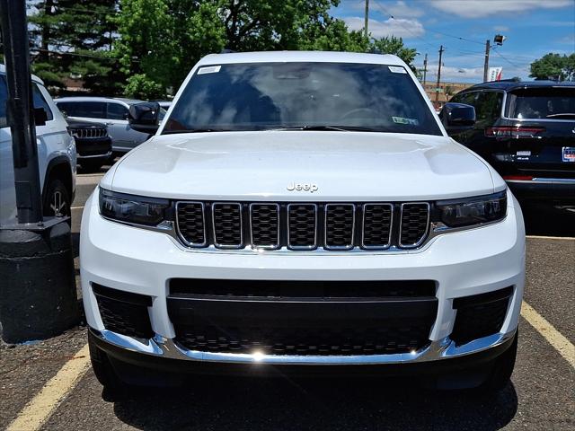 2025 Jeep Grand Cherokee GRAND CHEROKEE L LAREDO 4X4