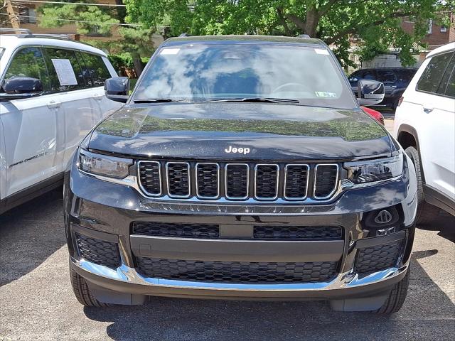 2025 Jeep Grand Cherokee GRAND CHEROKEE L LAREDO 4X4