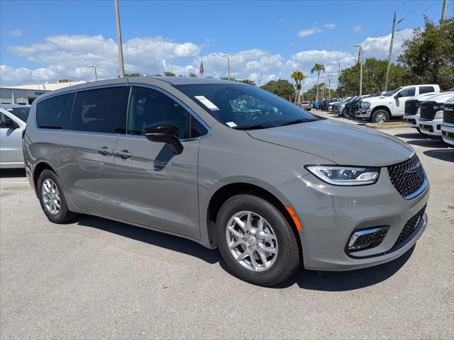 2025 Chrysler Pacifica PACIFICA SELECT