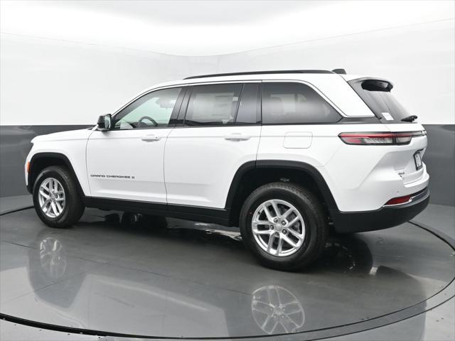 2025 Jeep Grand Cherokee GRAND CHEROKEE LAREDO X 4X4 2025 Jeep Grand Cherokee GRAND CHEROKEE LAREDO X 4X4