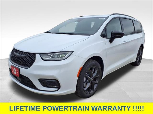 2025 Chrysler Pacifica PACIFICA LIMITED AWD
