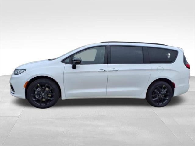 2025 Chrysler Pacifica PACIFICA LIMITED AWD