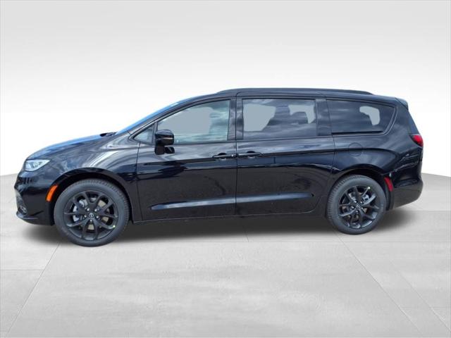 2025 Chrysler Pacifica PACIFICA LIMITED AWD