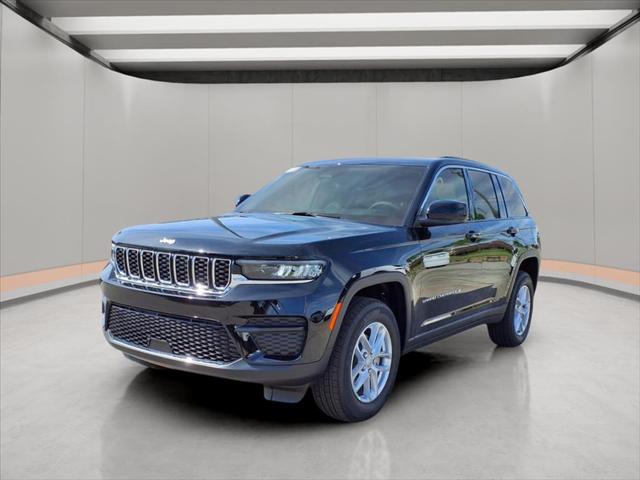 2025 Jeep Grand Cherokee GRAND CHEROKEE LAREDO X 4X2