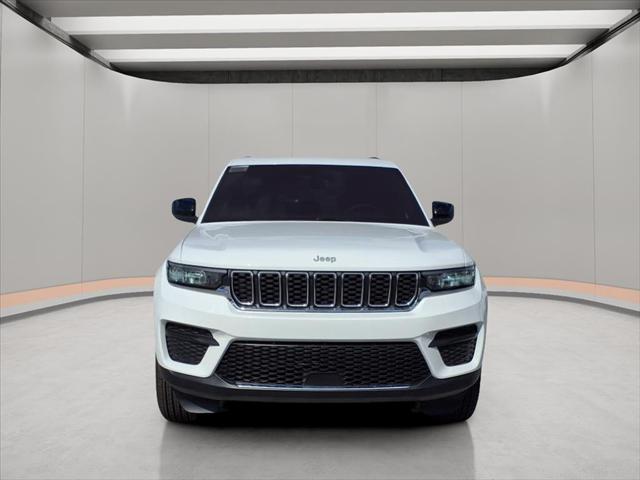 2025 Jeep Grand Cherokee GRAND CHEROKEE LAREDO X 4X2