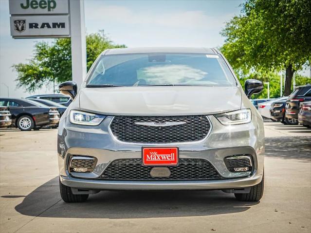 2025 Chrysler Pacifica PACIFICA SELECT