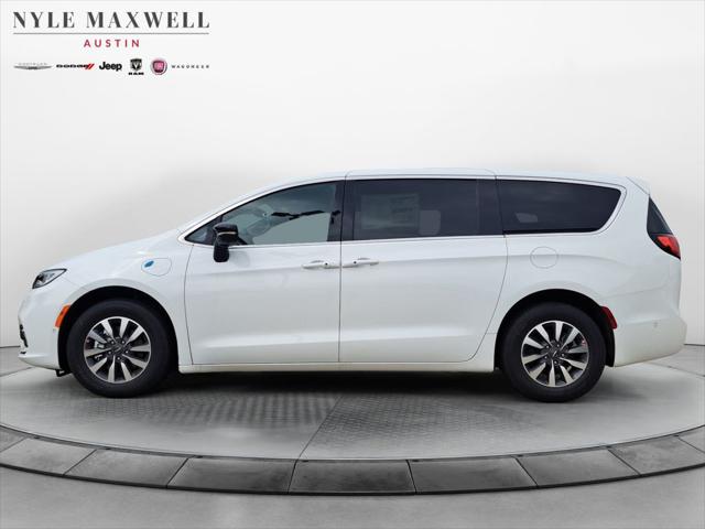 2025 Chrysler Pacifica Hybrid PACIFICA PLUG-IN HYBRID SELECT