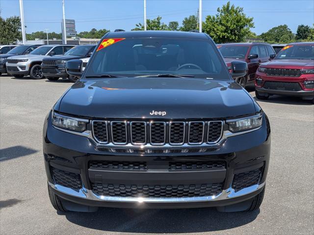 2025 Jeep Grand Cherokee GRAND CHEROKEE L LAREDO X 4X4