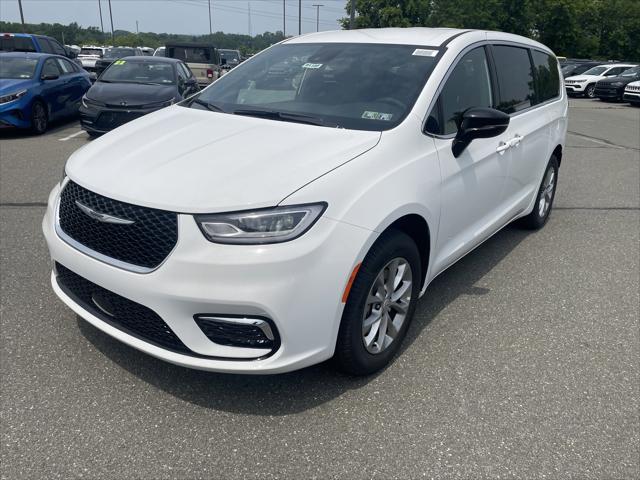 2025 Chrysler Pacifica PACIFICA SELECT AWD