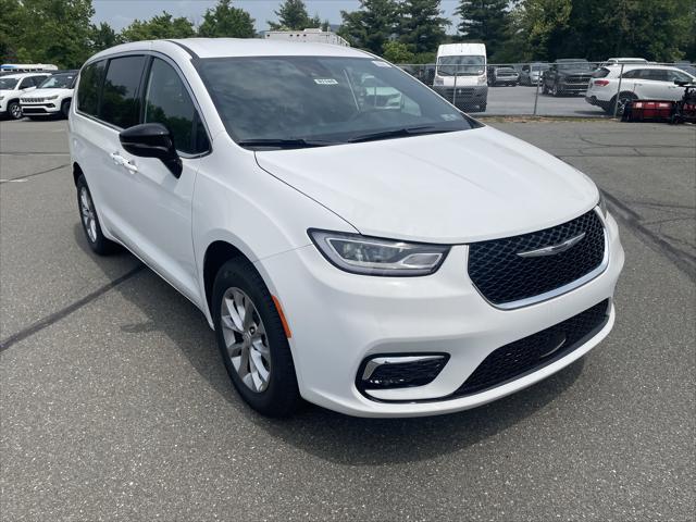 2025 Chrysler Pacifica PACIFICA SELECT AWD