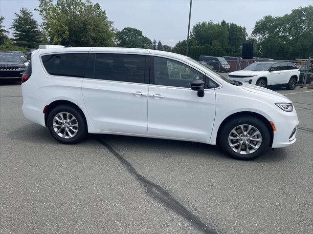 2025 Chrysler Pacifica PACIFICA SELECT AWD