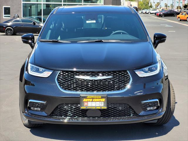 2025 Chrysler Pacifica PACIFICA SELECT AWD