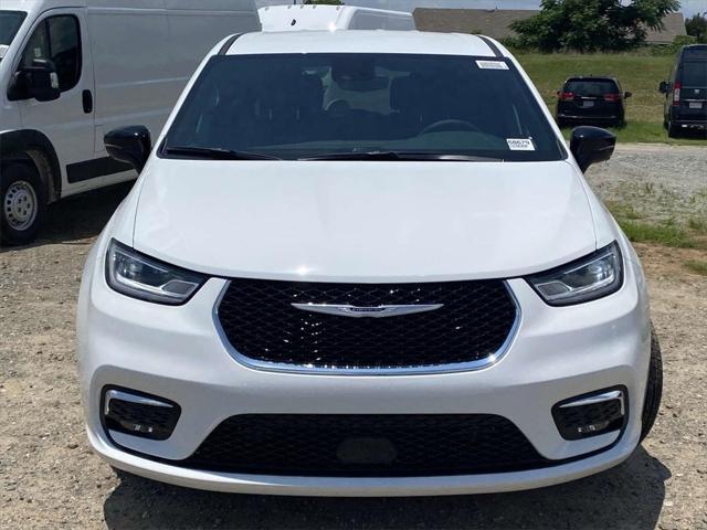 2025 Chrysler Pacifica Hybrid PACIFICA PLUG-IN HYBRID SELECT