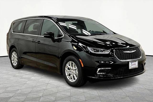 2025 Chrysler Pacifica PACIFICA SELECT