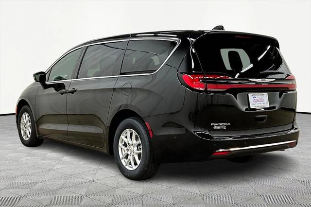 2025 Chrysler Pacifica PACIFICA SELECT