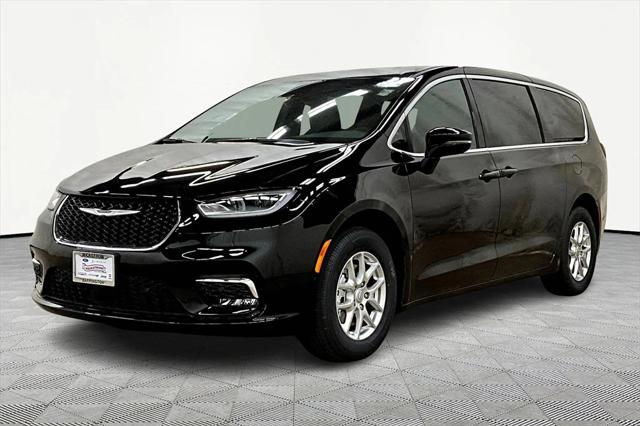 2025 Chrysler Pacifica PACIFICA SELECT