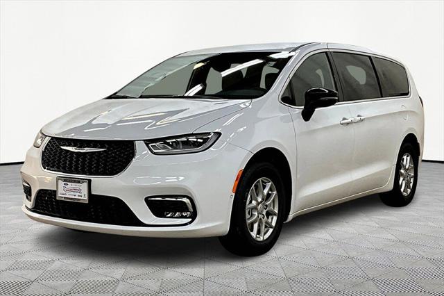 2025 Chrysler Pacifica PACIFICA SELECT