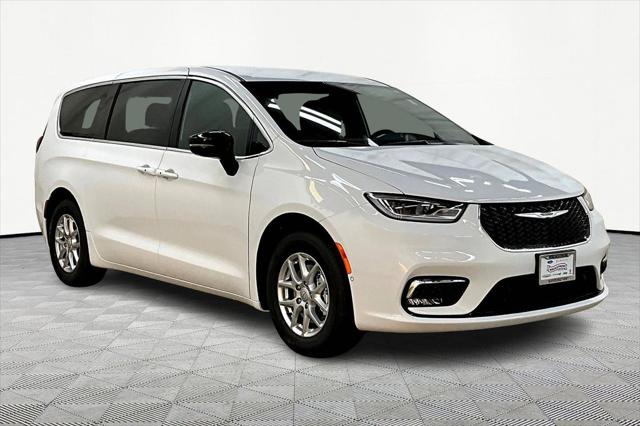 2025 Chrysler Pacifica PACIFICA SELECT