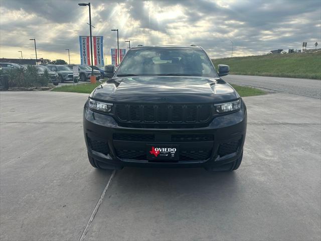 2025 Jeep Grand Cherokee GRAND CHEROKEE L ALTITUDE 4X2