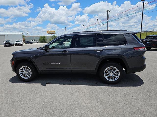 2025 Jeep Grand Cherokee GRAND CHEROKEE L LAREDO X 4X4